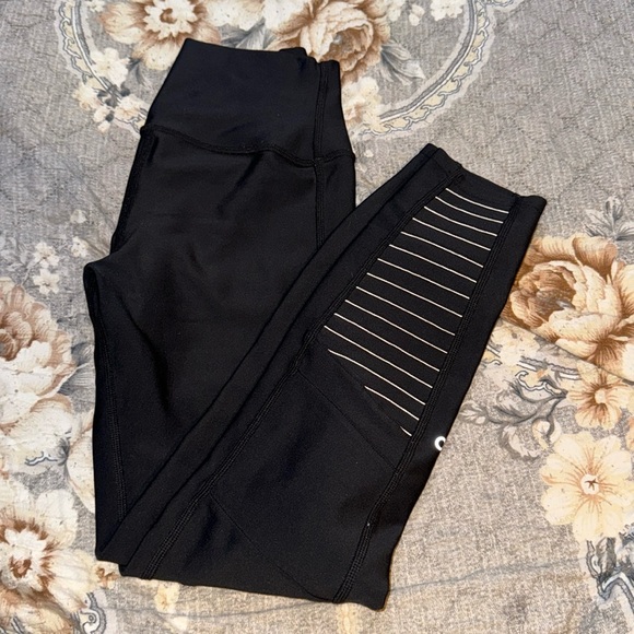 ALO HIGH WAIST MOTO LEGGINGS - Picture 1 of 5